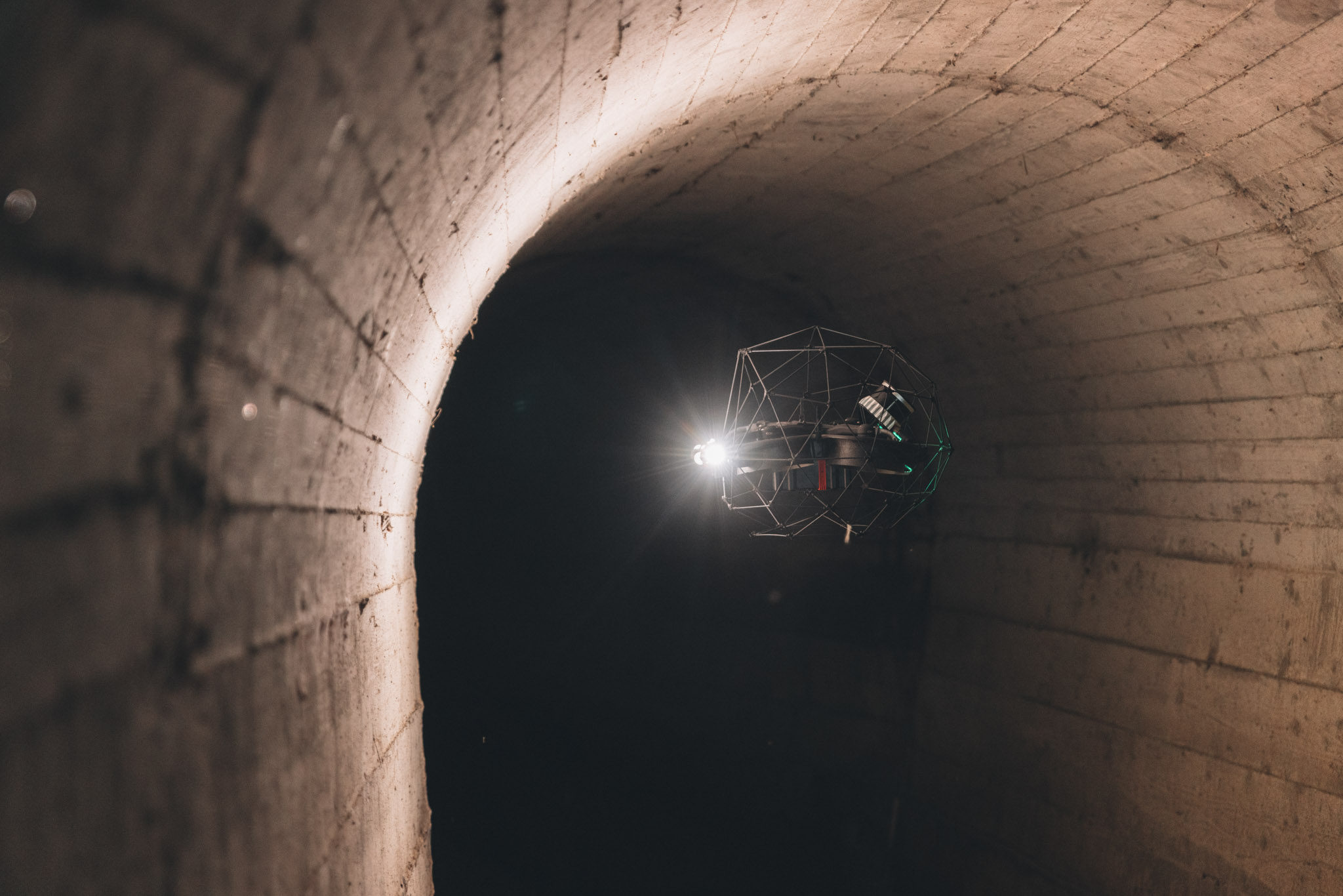 Droneinspektion i kloak